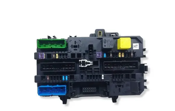 Opel Astra H Fuse module 13222173HTKASACJ 13222173HT