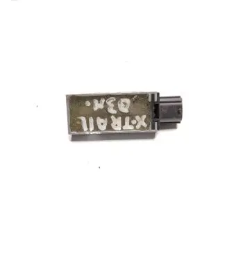Nissan X-Trail T30 Airbag deployment crash/impact sensor FACN0058251309