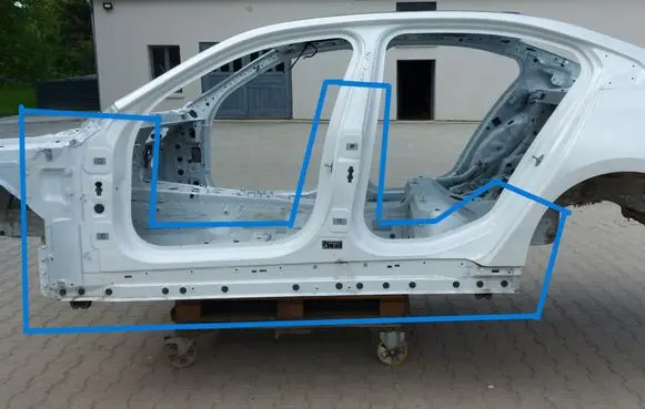 BMW 5 G60 Sill BMWG60Pro103978