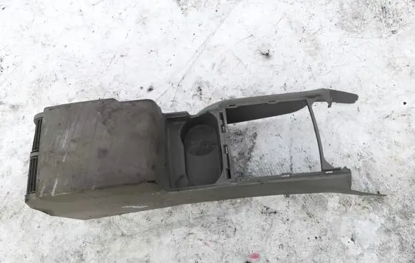 Jeep Grand Cherokee (WK) Armrest x32001000xxx