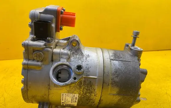 Audi Q8 Air conditioning (A/C) compressor (pump) 4G0816797E
