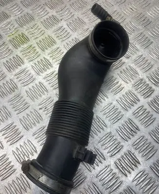 Opel Zafira A Air intake hose/pipe 9158710 1105895