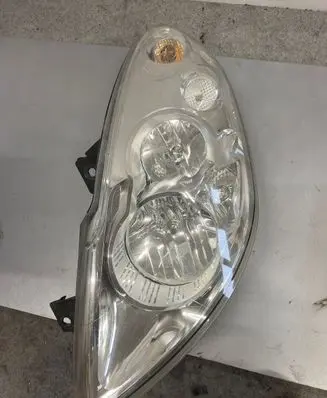 Renault Master III Headlight/headlamp 17064603