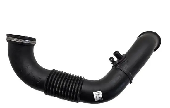 Iveco Daily 6th gen Turbo air intake inlet pipe/hose 5801317099