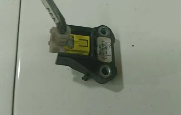 Toyota Yaris Airbag deployment crash/impact sensor 8917304010