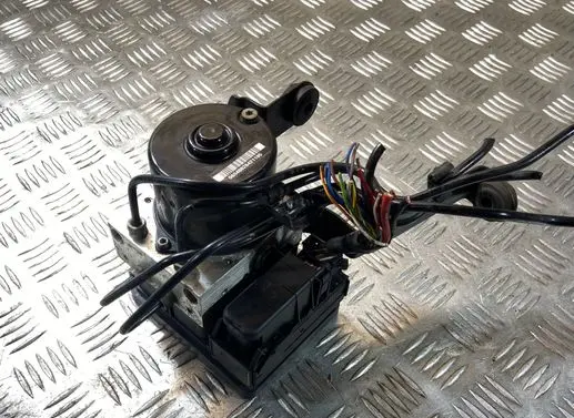 Volvo V50 ABS Pump 31274911 31274912
