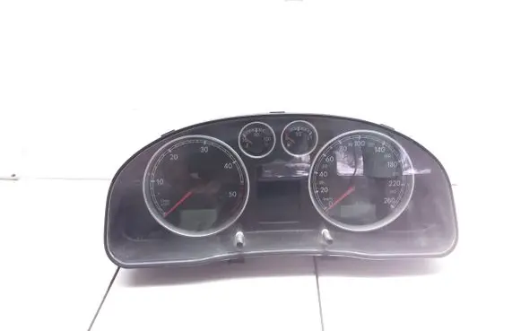 Volkswagen PASSAT B5 Speedometer (instrument cluster) 3B0920845A 88311300