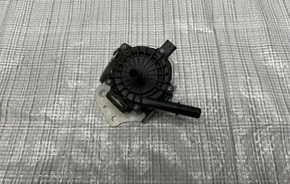 Renault Megane E-Tech Water pump 149413358R