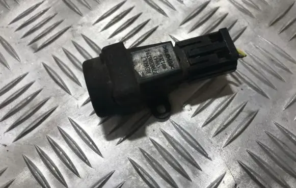 Renault Megane I Fuel cut-off switch 7700306391 4012e6