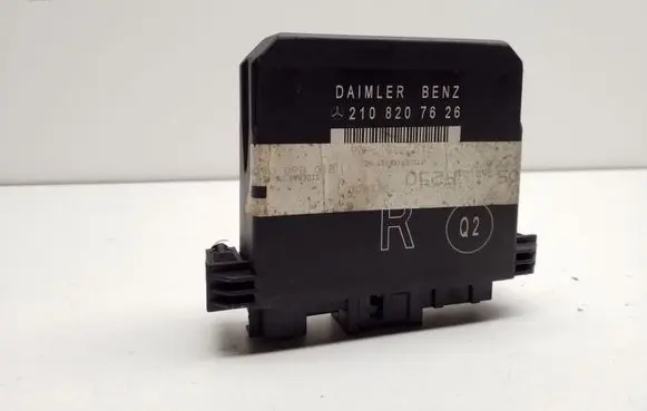 Mercedes-Benz E W210 Door control unit/module A2108207626