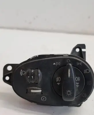 Ford Focus Light switch 98AG13A024FG 010827B