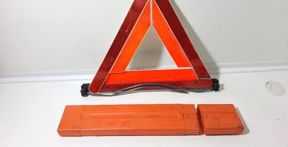 Audi A6 S6 C4 4A Emergency warning sign 4A9860251 03400