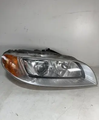 Volvo V70 Headlight/headlamp