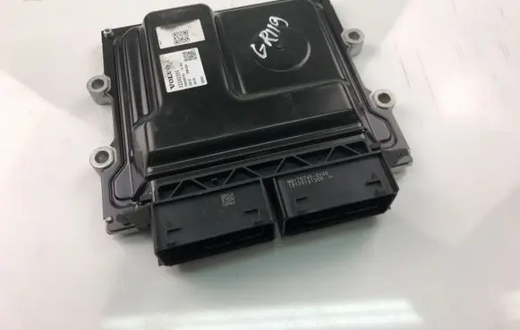 Volvo XC60 Engine control unit/module 32242005