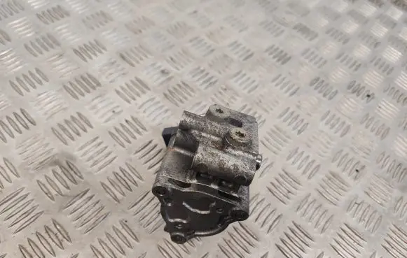 Volvo V60 Oil pump 31325625