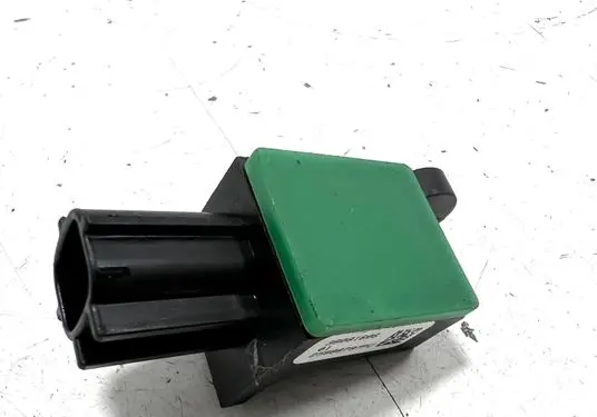 Skoda Superb B6 (3T) Airbag deployment crash/impact sensor 5N0959351B 38081606 25888797PU