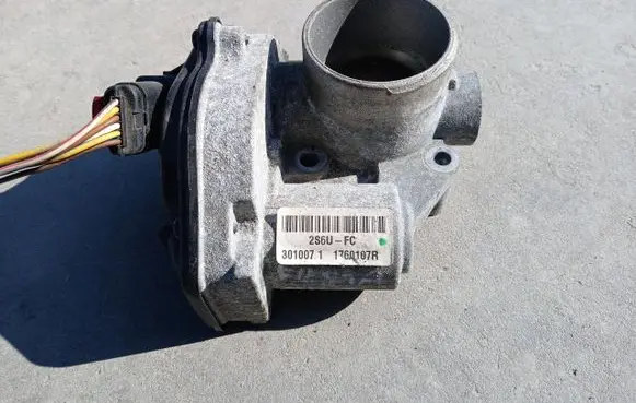 Ford Galaxy Throttle body valve 2S6U-FC