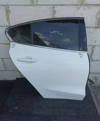 Ford Focus Rear door