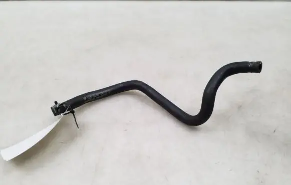 Opel Insignia A Engine coolant pipe/hose 13220154