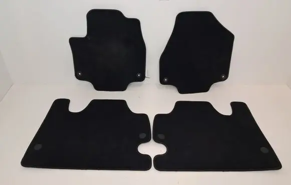 Chrysler Pacifica Car floor mat set 5RH44DX9AD 5RY12DX9AC 5RY13DX9AC