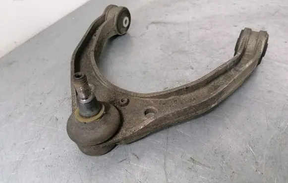 Audi Q7 4L Front lower control arm/wishbone 7L0407047B
