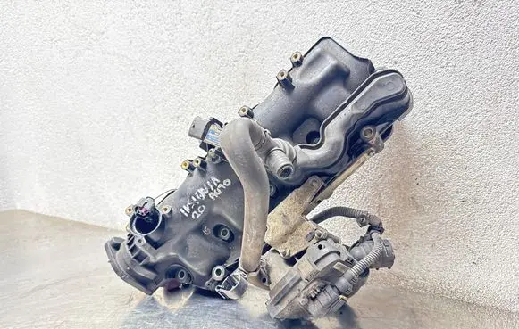 Opel Insignia A Intake manifold 55571993 0098592 03708203