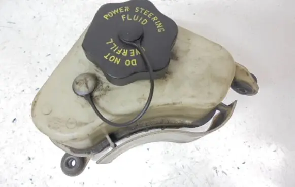 Ford Explorer Power steering fluid tank/reservoir F77A-3R700-BB