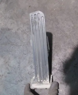 Volkswagen PASSAT B6 Accelerator throttle pedal 1K1721503L 6PV00860000