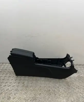 Mercedes-Benz EQA Center console A2476801801 1408487 V039370
