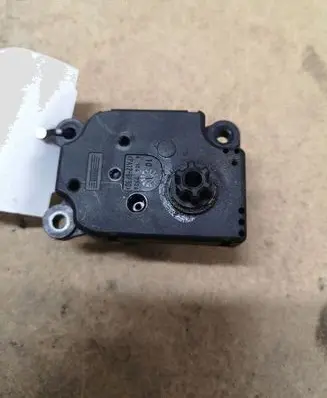 Peugeot 407 Air flap motor/actuator 4PUH19E616BB 41047324
