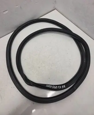 Ford Mondeo MK V Front door rubber seal 