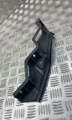 Volkswagen PASSAT B6 Front bumper mounting bracket 3C0807890