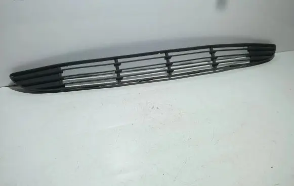 Ford Mondeo MK II Front bumper lower grill 98ABA018