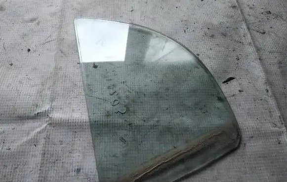 Honda Civic Rear vent window glass as2