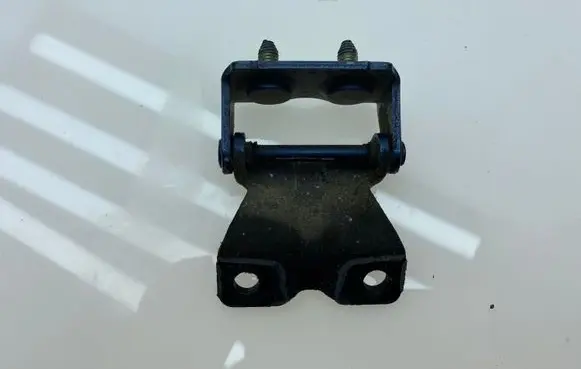 Subaru Legacy Tailgate/trunk/boot hinge 60870AG00A9P 60870AG