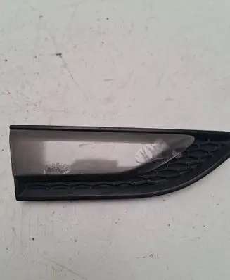 Land Rover Discovery Sport Fender grill FK72280B10