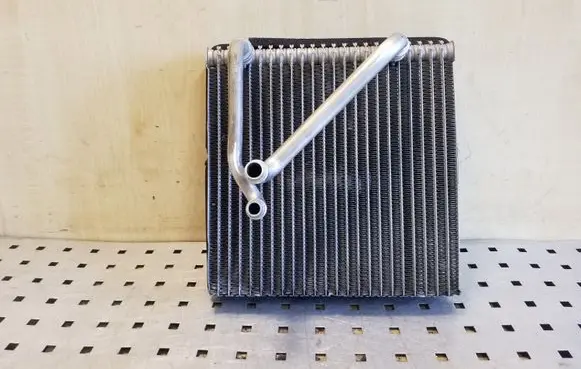 Volkswagen Scirocco Air conditioning (A/C) radiator (interior) 