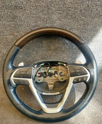 Jeep Grand Cherokee Steering wheel