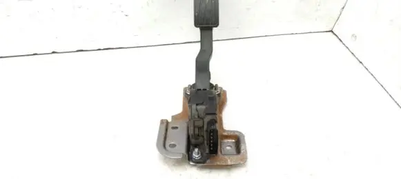 Suzuki SX4 S-Cross Accelerator throttle pedal 4940068L51 6PV00907409 6PV009074