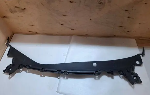 Tesla Model 3 Wiper trim 165483500A 165483600A