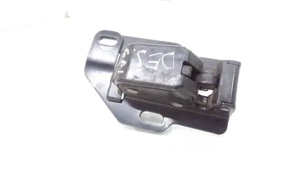 Loading door lock