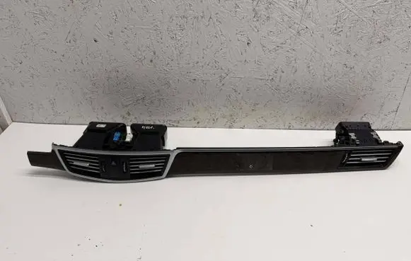 Mercedes-Benz E W212 Panel trim A2126801427 1637674 1XXX089Z1ZV