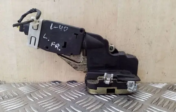 Volvo S40, V40 Front door lock