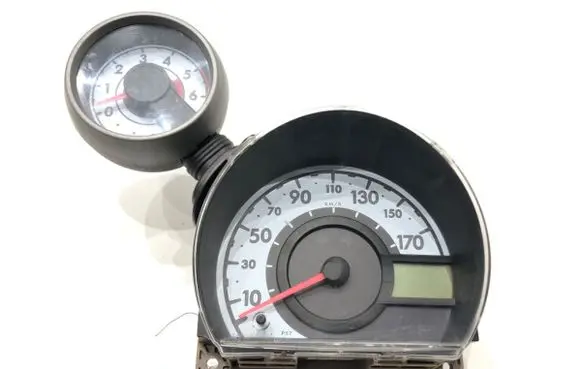 Toyota Aygo AB10 Speedometer (instrument cluster) 83800-0H032