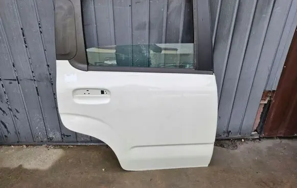 Fiat Panda III Rear door