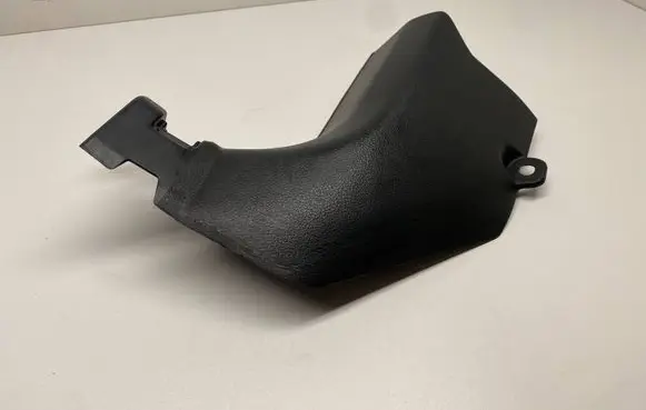 Foot area side trim