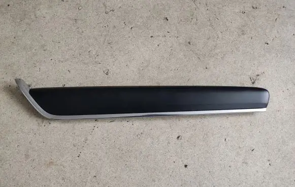 Volvo S90, V90 Front door trim bar 31393179