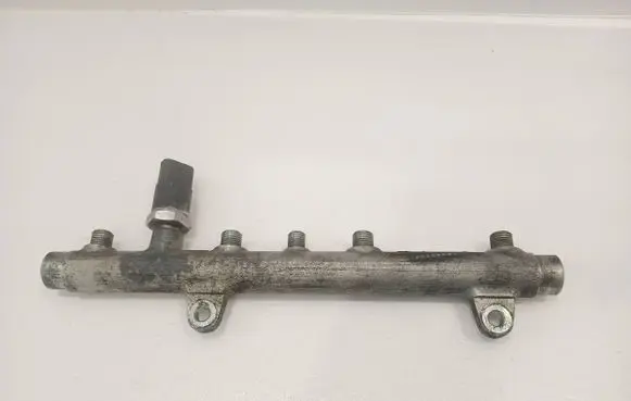 Renault Laguna II Fuel main line pipe 7700111013 0445214015