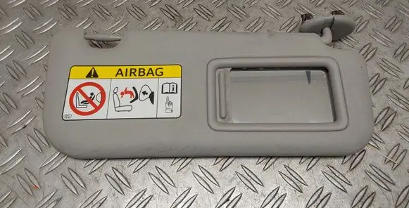Toyota Verso-S Sun visor