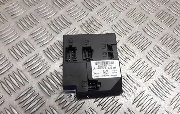 Mercedes-Benz E W211 Comfort/convenience module 2115458532